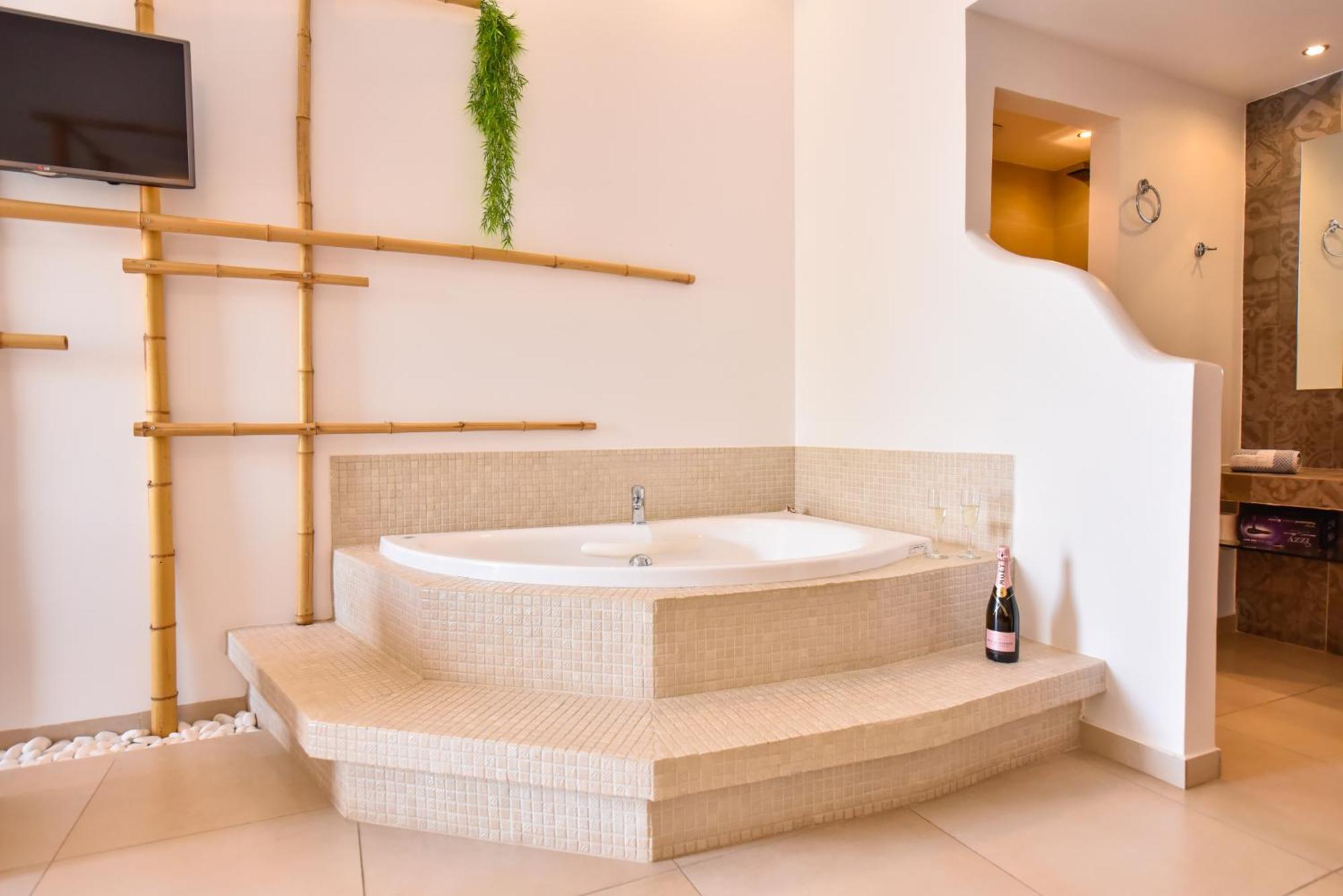 Queen Boutique Suites Mykonos Town Номер фото